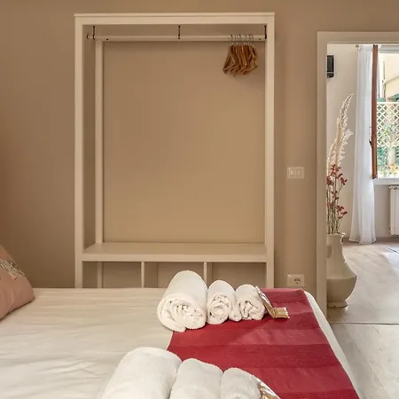 Apartment Augustus Borgo Pinti 3 Min Duomo